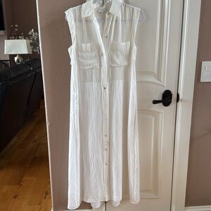 Vince white sleeveless Midi ShirtDress